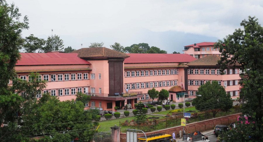 अब सरकारले कोरोना परीक्षण र उपचार निःशुल्क गर्नुपर्ने, सरकारको पुनरावलोकन निवेदन खारेज