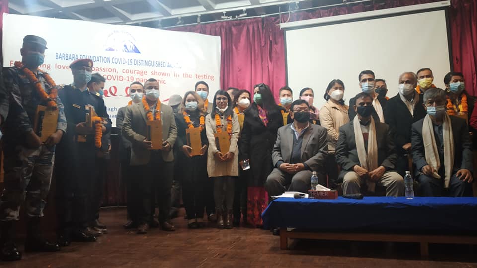 बारबरा फाउण्डेसनद्धारा कोभिड–१९ विशिष्ट सम्मान, स्वास्थ्य पत्रकारपनि सम्मानित
