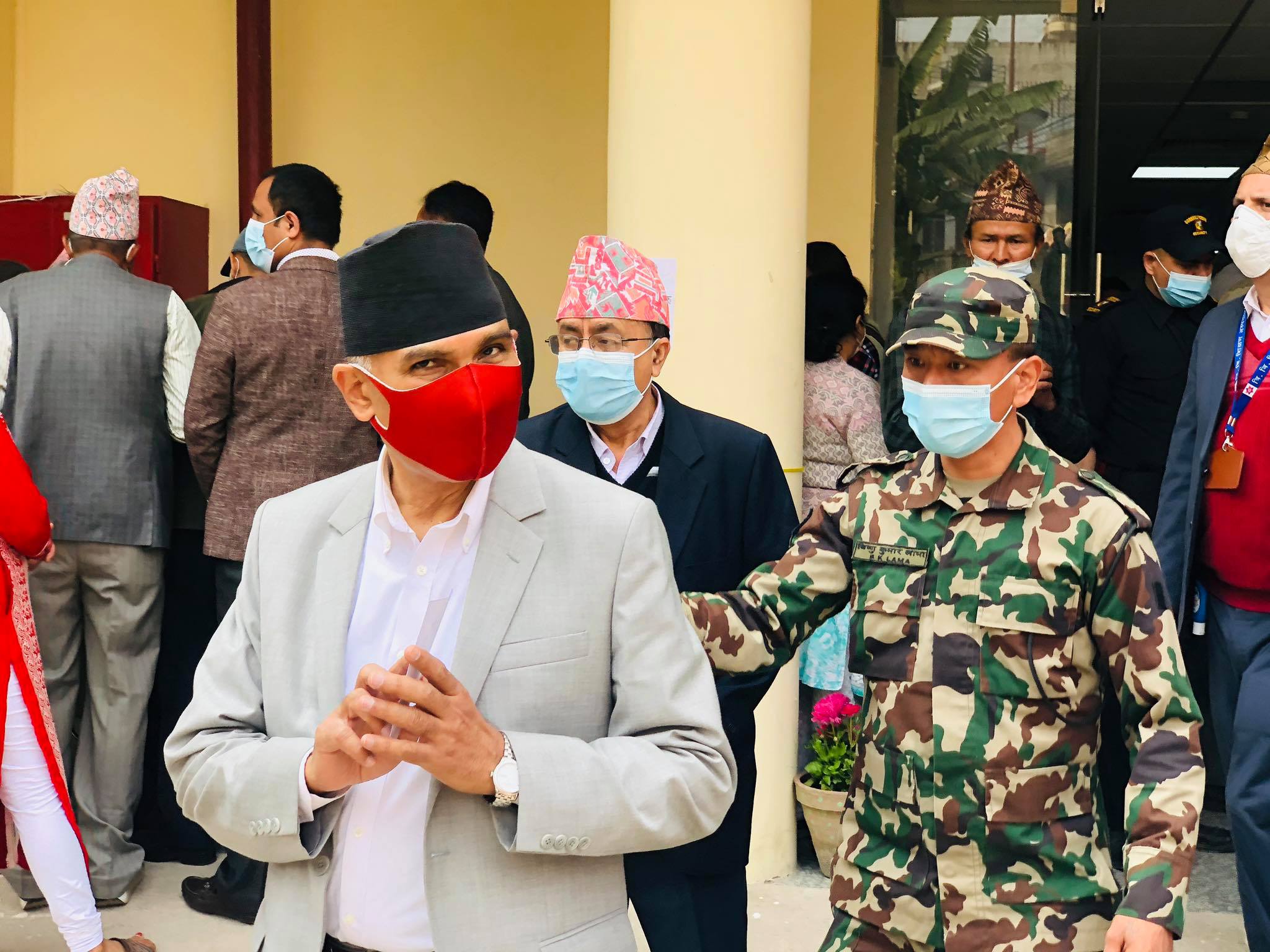 कोभिड खोप लगाउन पाउँदा  जेष्ठ नागरिक दंग ! जे देखियो (फोटोफिचर)