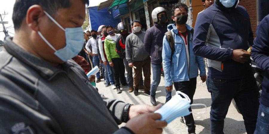 भारतबाट घर फर्कनेलाई नाकामा १० मास्क