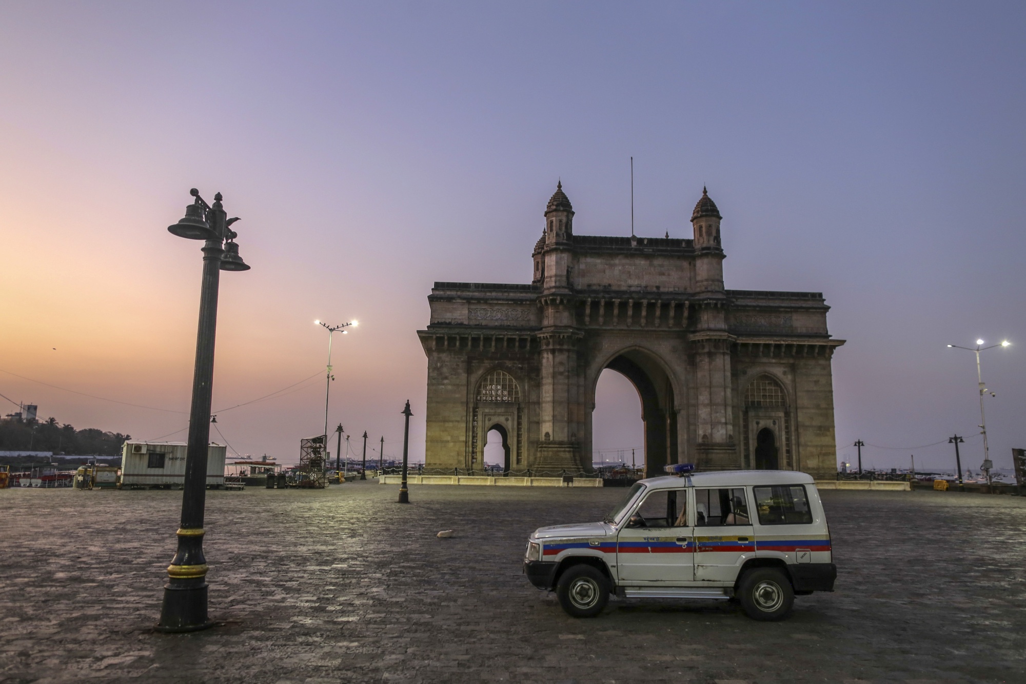 सोमबार रातिदेखि नयाँदिल्लीमा एक साता लकडाउन