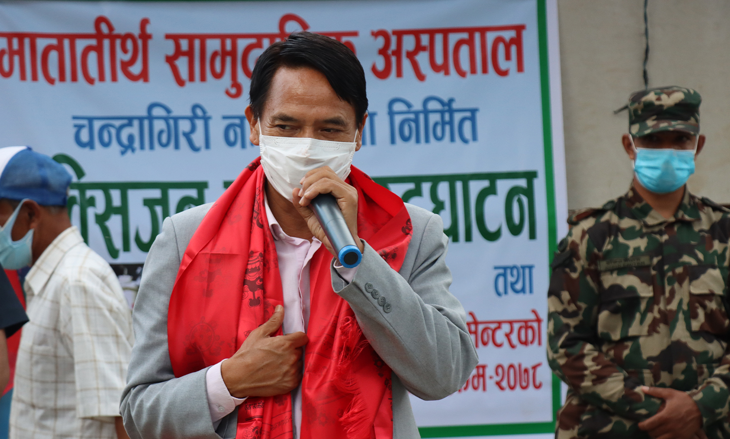 सबै नागरिकलाई खोप उपलब्ध हुन्छ : स्वास्थ्यमन्त्री तामाङ