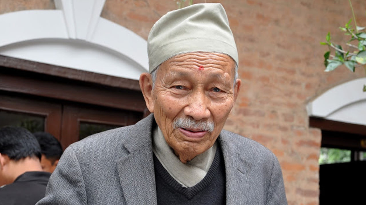 अक्सिजन लेभल घटेपछि जोशीलाई आइसियुमा सारियो