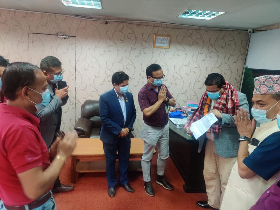केमसानद्धारा नवनियुक्त स्वास्थ्य सचिव डा.पोख्रेलको सफल र सार्थक कार्यकालको शुभकामना व्यक्त