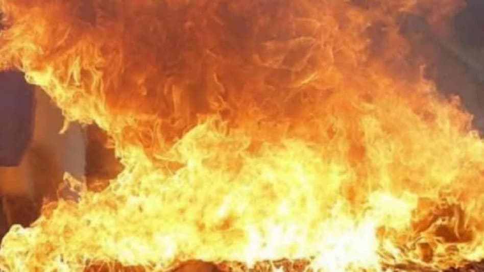 कोभिड अस्पतालमा आगलागी हुँदा कम्तिमा ५० जनाको मृत्यु