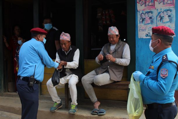 तपाईंको मास्क खोइ ?