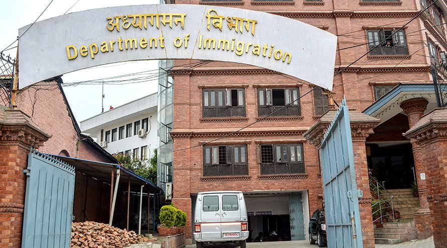 ओमिक्रोन देखिएका ६७ मुलुकबाट नेपाल आएका यात्रुले अनिवार्य क्वारेन्टाइन बस्न नपर्ने