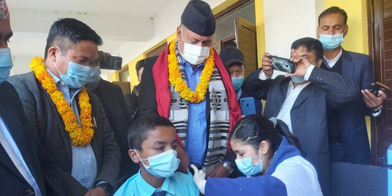 १२ देखि १७ वर्ष उमेर समूहलाई मोडर्ना खोप, यस्ता छन् जान्नैपर्ने ६ कुरा