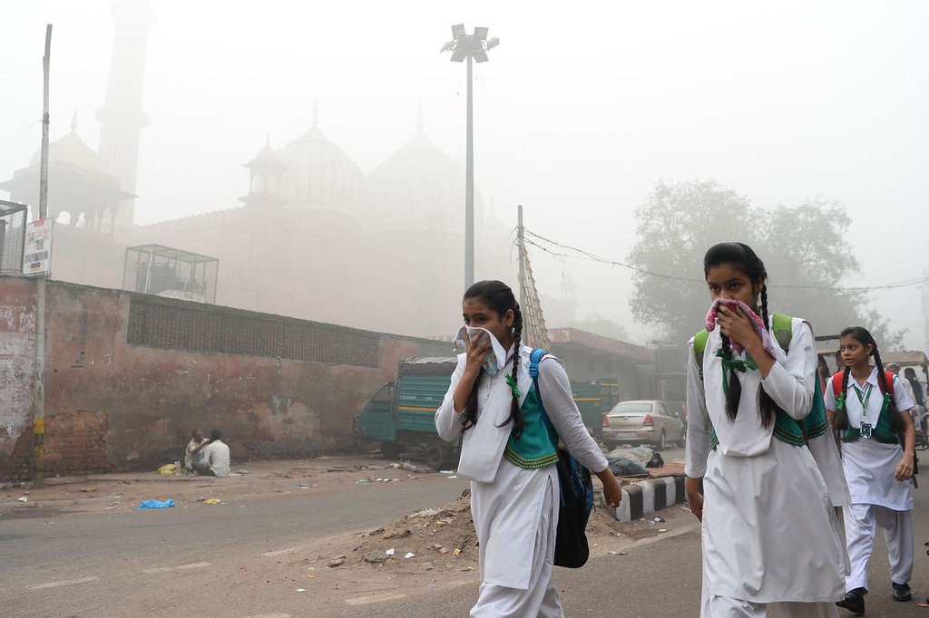 वायु प्रदुषण उत्कर्षमा पुगेपछि विद्यालय अनिश्चितकालका लागि बन्द, कर्मचारीलाई घरबाटै काम गर्न आग्रह