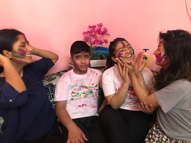 आज फागूपूर्णिमाः रङ र लोला खेल्दा आँखा र कान बचाएर रमाइलो गर्न विज्ञहरुको सुझाव