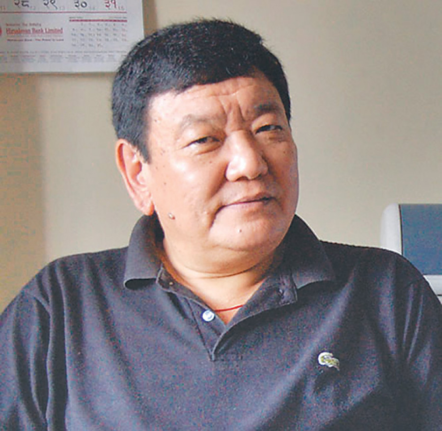 अन्धोपन हटाउने डा. रुइतको विश्वव्यापी अभियानः हरेक वर्ष ७० हजार देखि १ लाख मानिसले गुमेको ज्योति फिर्ता पाउँदै