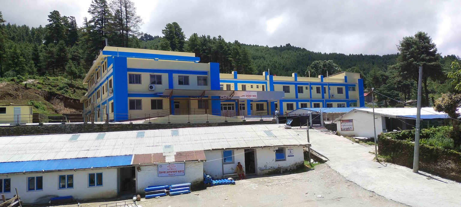 साँघुरो टहराबाट सुरु भएको ५४ वर्षपछि फाप्लु अस्पतालको सुविधा सम्पन्न भवन