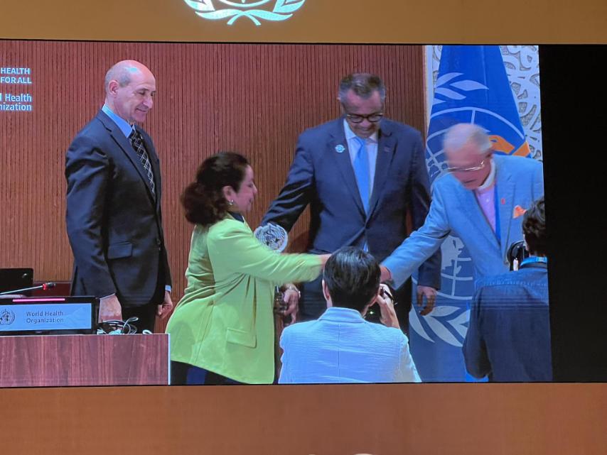 २० हजार डलर राशीको ‘सासाकावा स्वास्थ्य पुरस्कार’ निक साईमन्स इन्स्टिच्यूटलाई प्रदान