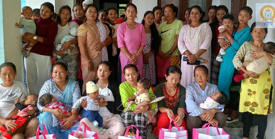 सुत्केरी महिलालाई पोषणयुक्त खानेकुरा वितरण