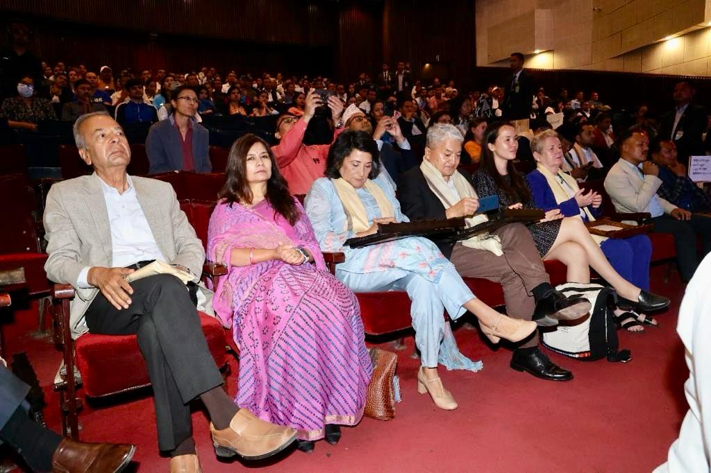 स्वास्थ्य मन्त्रालयद्धारा प्रा.डा. मधु दीक्षित देवकोटा सम्मानित:स्वास्थ्य क्षेत्रमा गरेको योगदानको कदर