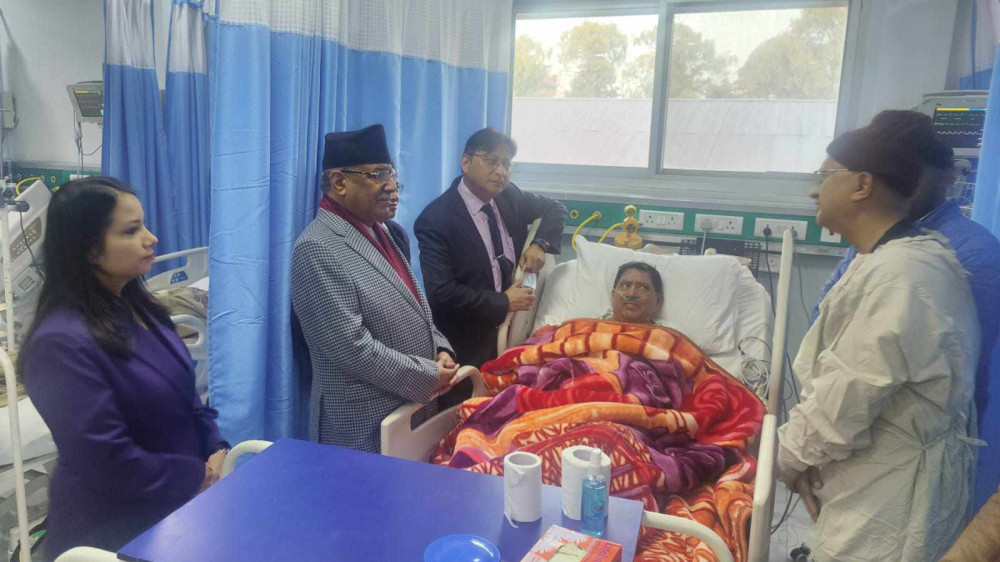 उपप्रधानमन्त्री नारायणकाजी श्रेष्ठ अस्पतालबाट डिस्चार्ज