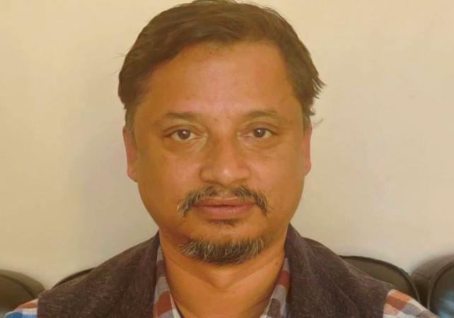 नेपाल मेडिकल काउन्सिलको निमित्त रजिस्ट्रारमा डा. विश्व दवाडी