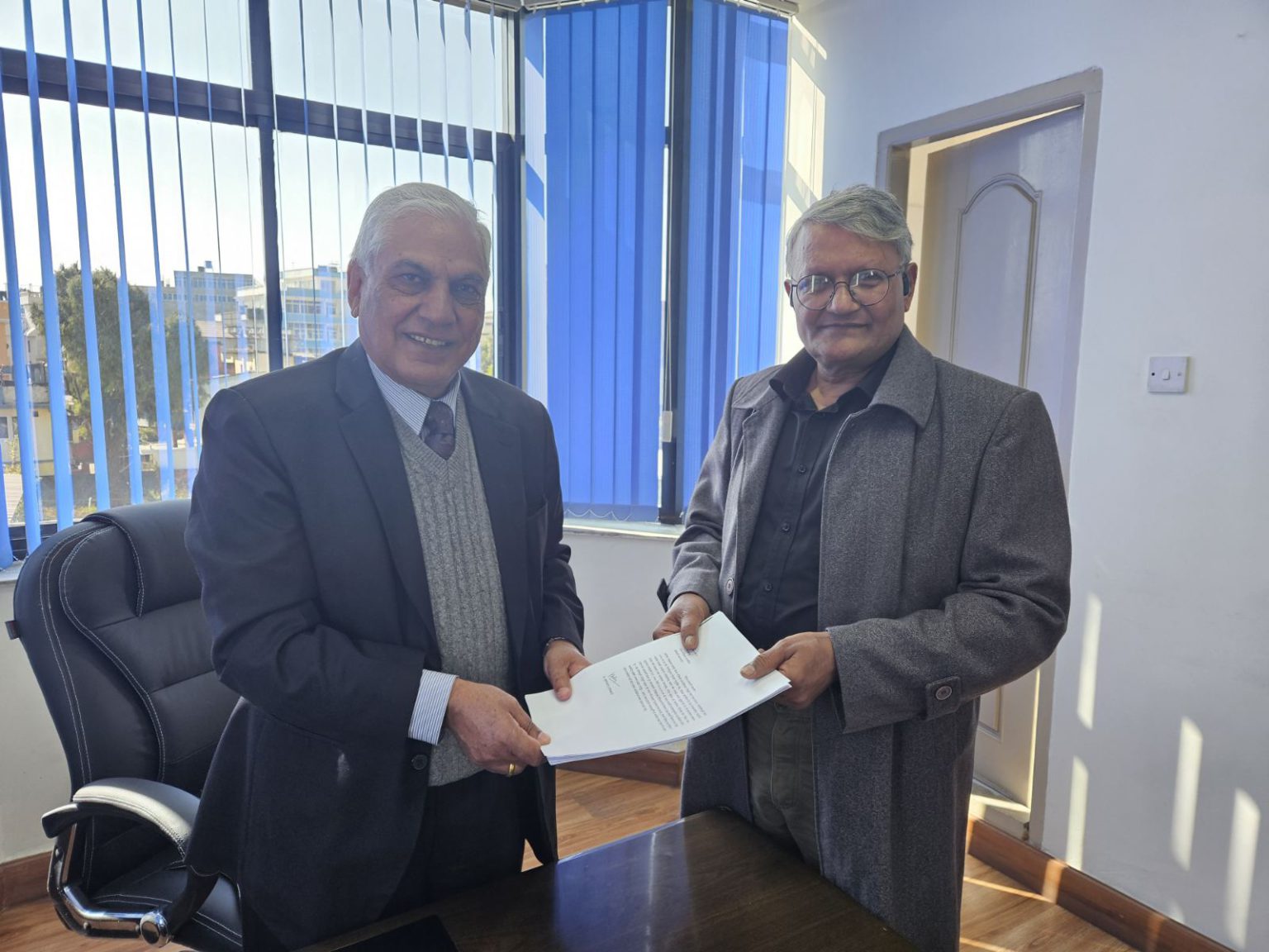 नेपाल मेडिकल काउन्सिलबाट बिदाबारी हुनुभयो रजिष्ट्रार डा. कृष्ण अधिकारी