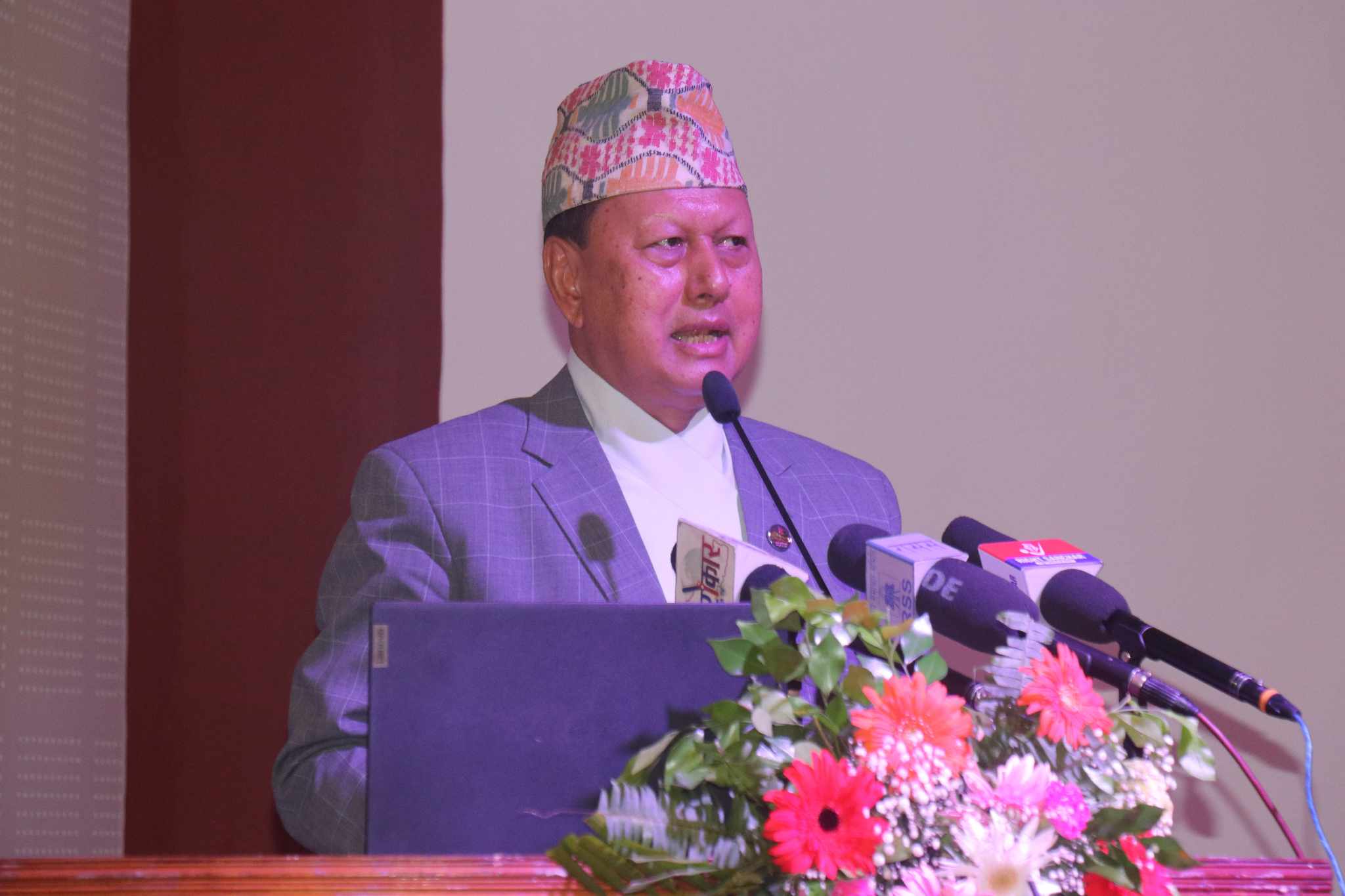 गेटा मेडिकल विश्वविद्यालय सञ्चालन अघि अस्पताल सुदृढ बनाउनुपर्छः स्वास्थ्यमन्त्री बस्नेत