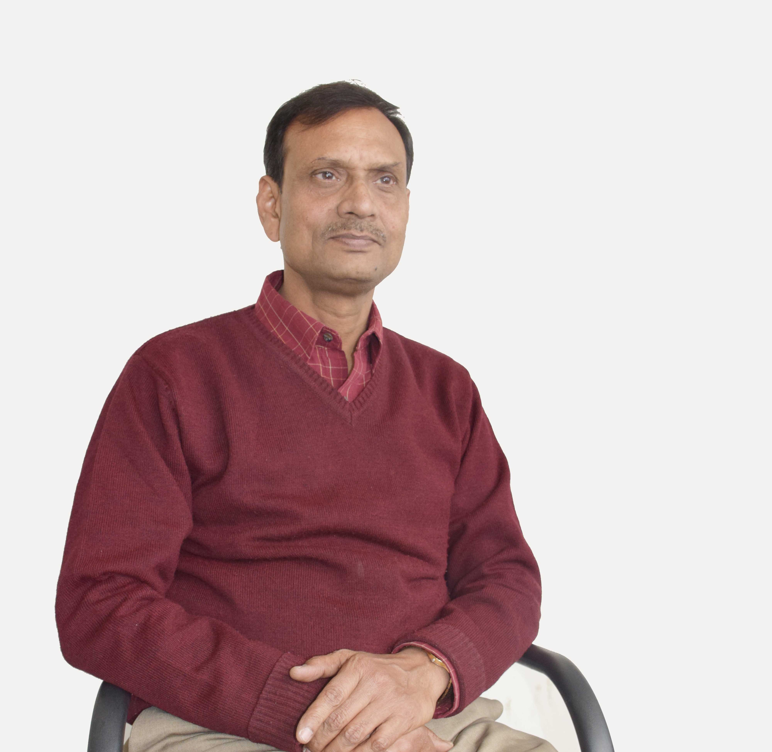 पूर्व स्वास्थ्य सचिव डा. प्रविन मिश्रको निधनः कलेजोको सिष्टको शल्यक्रियापश्चात् कार्डियाक एरेष्ट