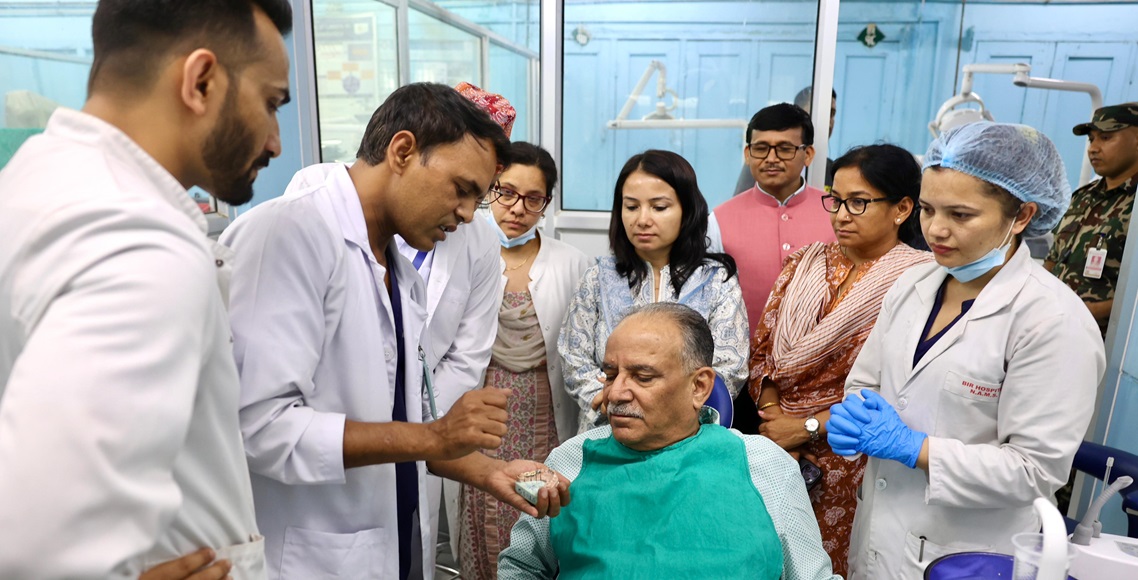 दाँतको उपचार गराउन प्रधानमन्त्री प्रचण्ड पुनः वीर अस्पतालमा