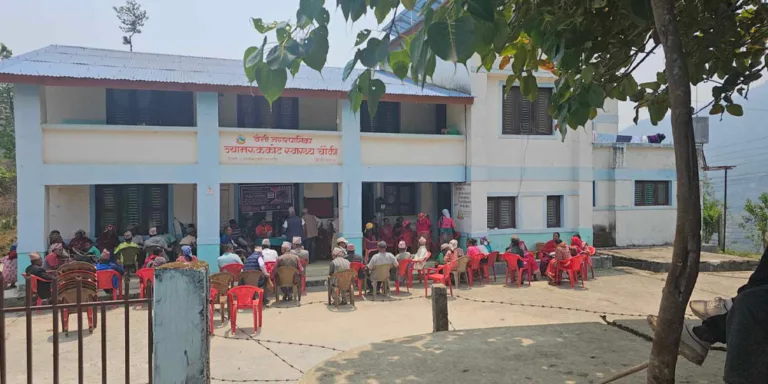 निःशुल्क आँखा शिविरबाट बेनीका दुई सय बढी लाभान्वित