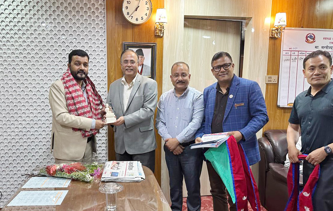 नेपाल औषधि व्यवसायी संघद्धारा संयुक्त रुपमा नवनियुक्त स्वास्थ्य मन्त्री यादवलाई बधाई एवं शुभकामना व्यक्त