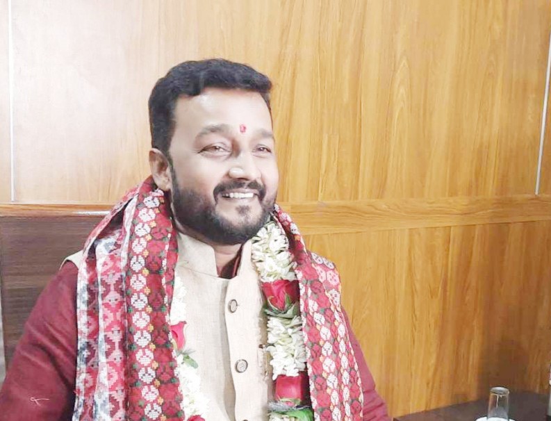 स्वास्थ्य तथा जनसंख्या मन्त्रीमा  प्रदीप यादव नियुक्त, राज्यमन्त्रीमा हसिना खान