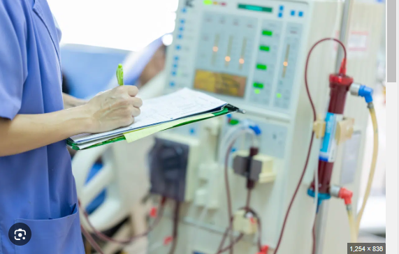 डायलाईसिस सेन्टरमा खेलवाडः मृत्युको मुखमा बिरामी