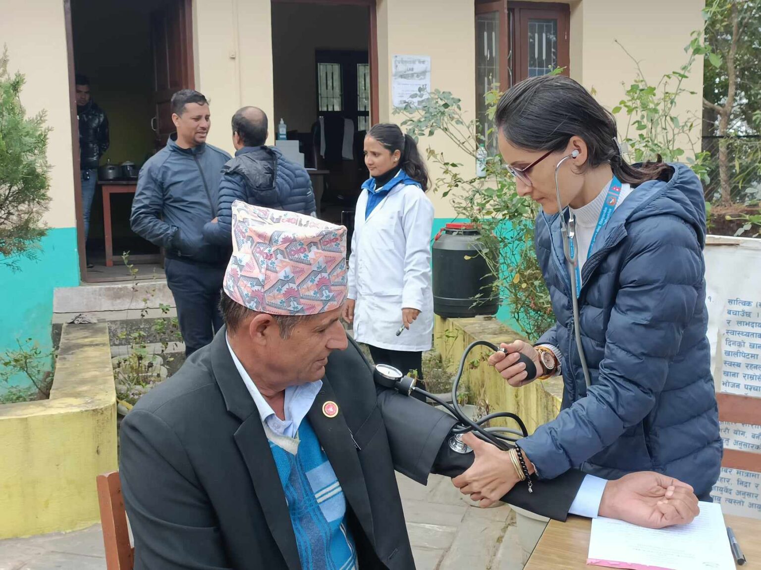 सिन्धुपाल्चोकमा आयुर्वेद उपचारप्रति आकर्षण बढ्दो