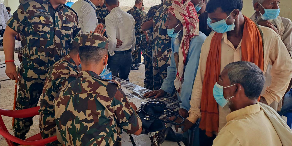 निःशुल्क स्वास्थ्य शिविरबाट बाँकेका ज्येष्ठ नागरिक लाभान्वित