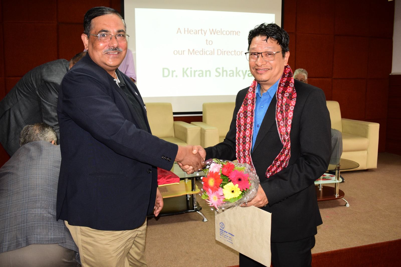 नेपाल आँखा अस्पतालको मेडिकल डाइरेक्टरमा डा. किरण शाक्य नियुक्त