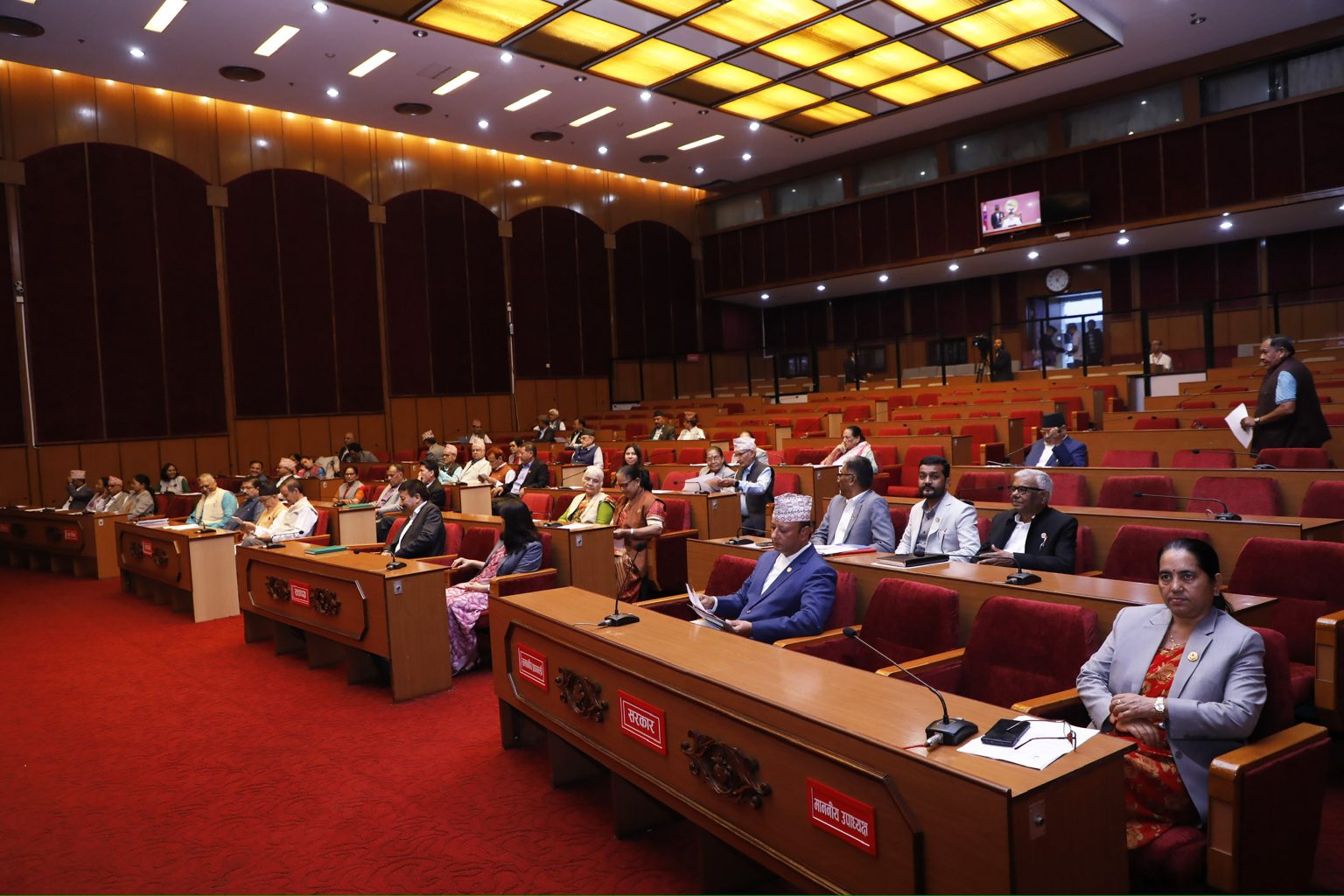 चिकित्सा शिक्षा आयोगको परीक्षामा भएको अनियमितता छानबिन गर्न सांसदहरुको माग