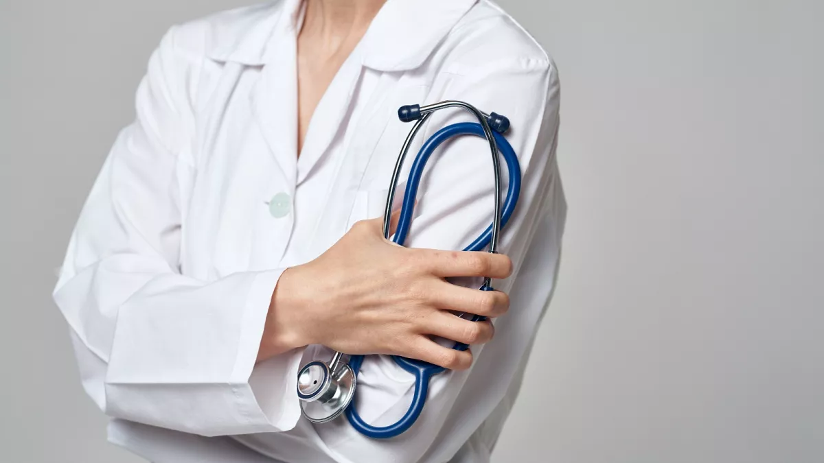 बंगलादेशमा मेडिकल शिक्षा पढेका विद्यार्थीहरू शिक्षा मन्त्रालयको सूचनापछि आक्रोशित