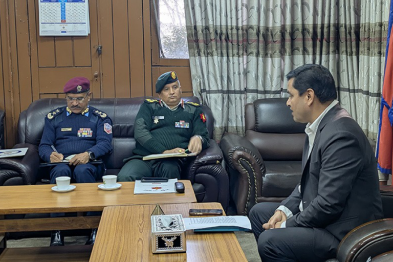 सरकारी अस्पतालमा बिरामीको चाप घटाउन सुरक्षा निकायका अस्पतालसँग सहकार्य प्रस्ताव