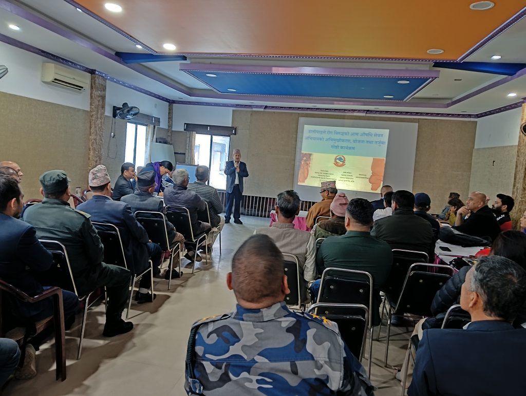 हात्तीपाइले रोगको उच्च जोखिममा बाँके, १४औँ पटक औषधि खुवाइँदै