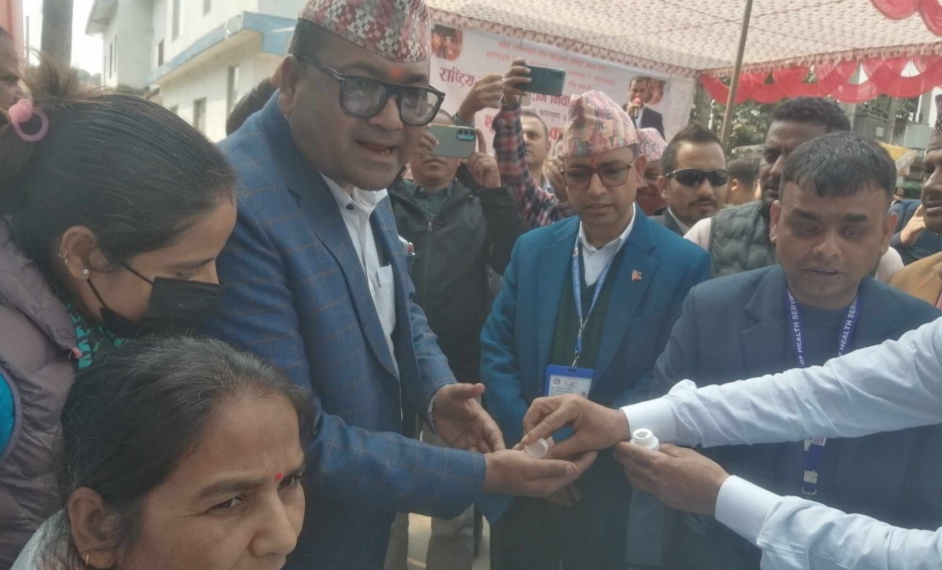 नेपालगञ्जमा हात्तीपाइले रोगविरुद्धको आम औषधी सेवन कार्यक्रम सुरु