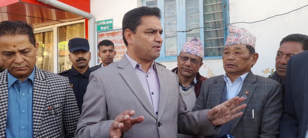 सरकारी अस्पतालले औषधि छैन भन्नु गैरकानुनी हो: स्वास्थ्यमन्त्री पौडेल