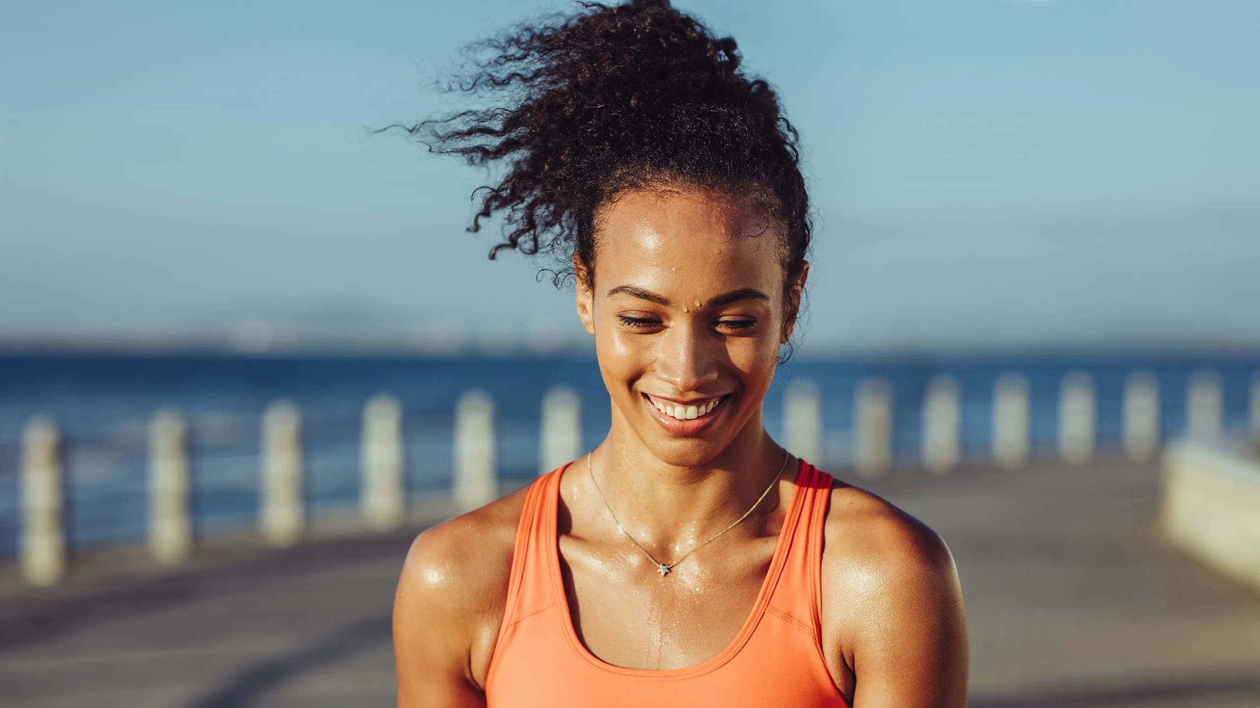 पसिनाको दुर्गन्धले हैरान ? यी प्राकृतिक उपायले दिन्छन् तुरुन्त राहत