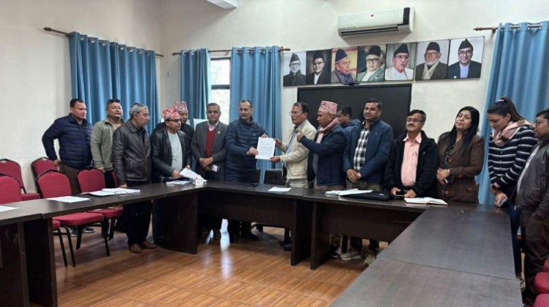 निर्वाचन घोषणापत्रमा समग्र स्वास्थ्य एजेन्डा समावेश गर्न कांग्रेसलाई स्वास्थ्यकर्मीहरूको आग्रह