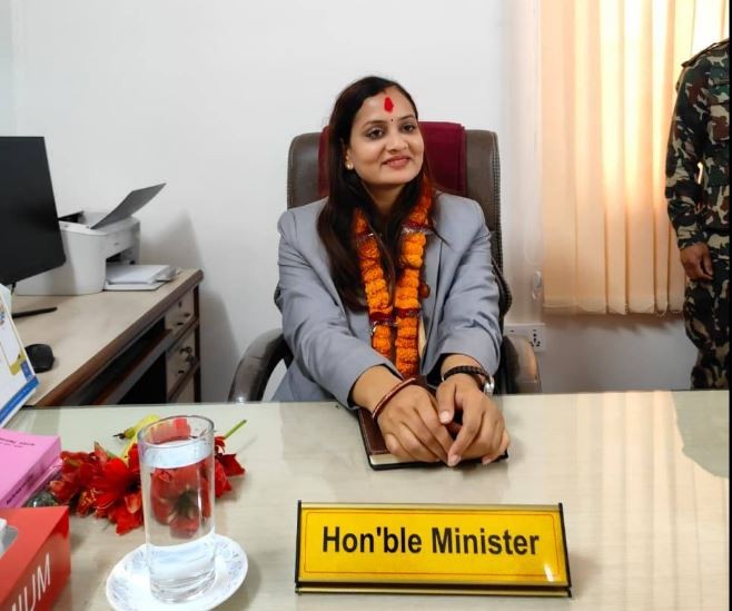 १०० बुँदे कार्यसूचीमा किन छुट्यो स्वास्थ्य बीमा? मन्त्री मेहतामाथि उठ्यो प्रश्न