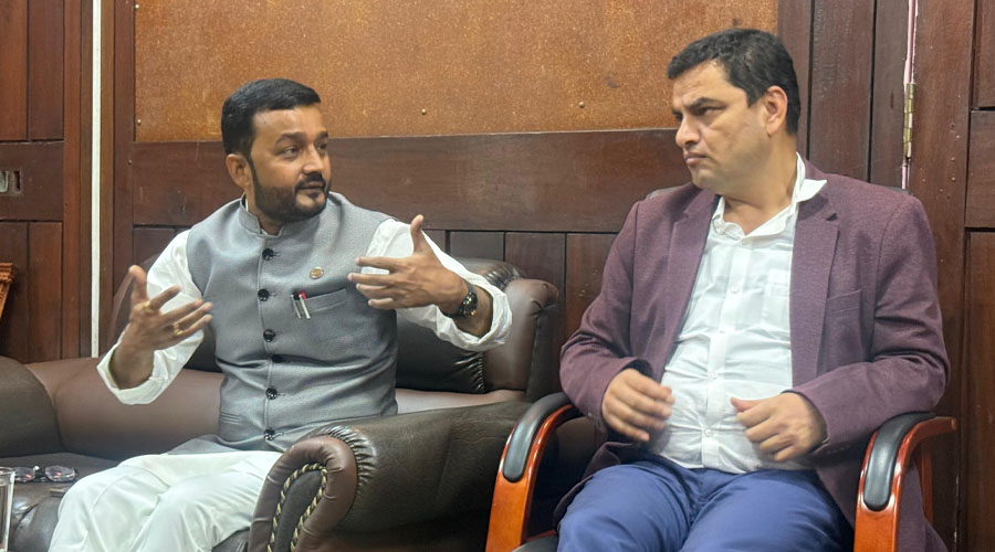 वीरगञ्जमा हैजा संक्रमण: नियन्त्रणका लागि दुई मन्त्रीबीच आपत्कालीन छलफल