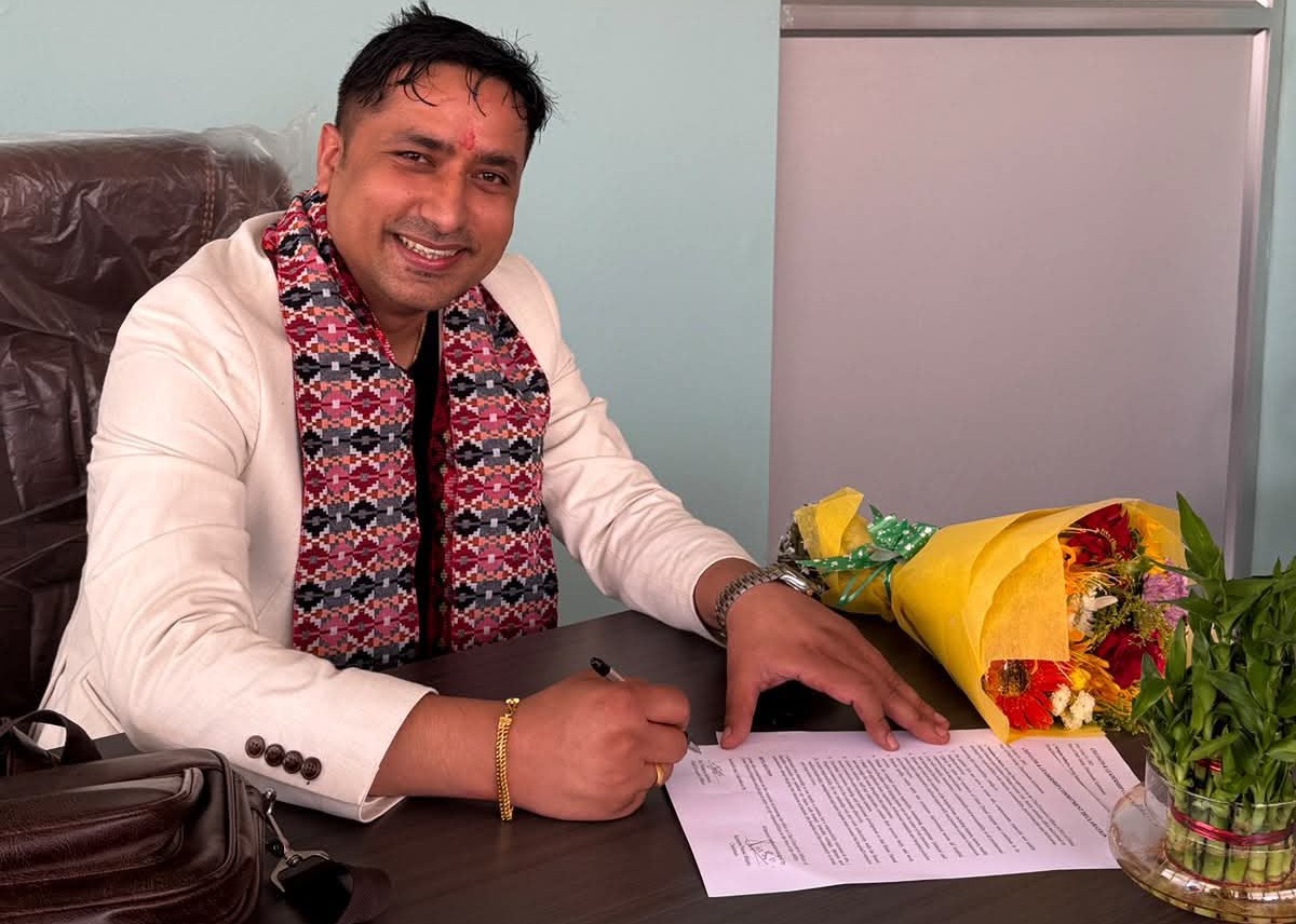 हिमाल डेन्टल हस्पिटलको सीईओमा डा.  आचार्य नियुक्त