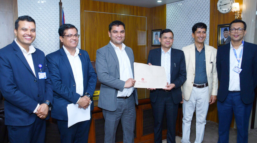 स्वास्थ्य बीमा बोर्डको अध्यक्षमा चन्द्रबहादुर थापा नियुक्त