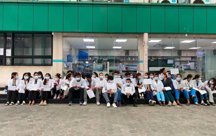 गण्डकी मेडिकल कलेजका स्वास्थ्यकर्मी आन्दोलित