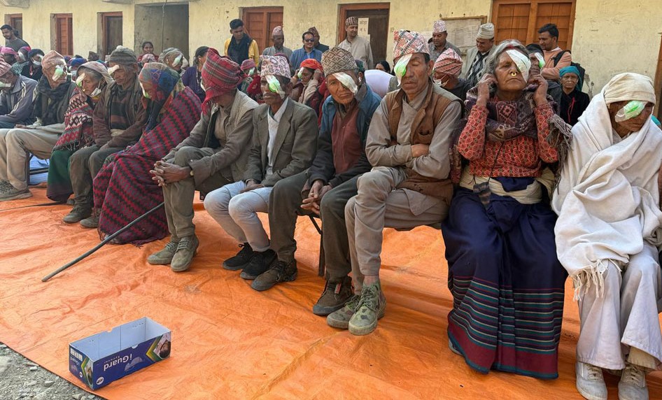 Light in the lives of elderly people who became visually impaired due to cataracts