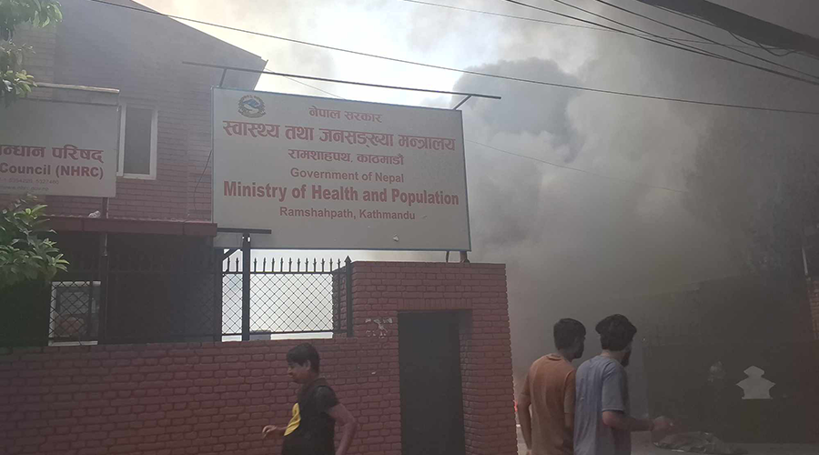 आगलागीले क्षतिग्रस्त स्वास्थ्य मन्त्रालयलाई आवश्यक सहयोगका लागि समन्वय अघि बढाउँदै डब्ल्यूएचओ