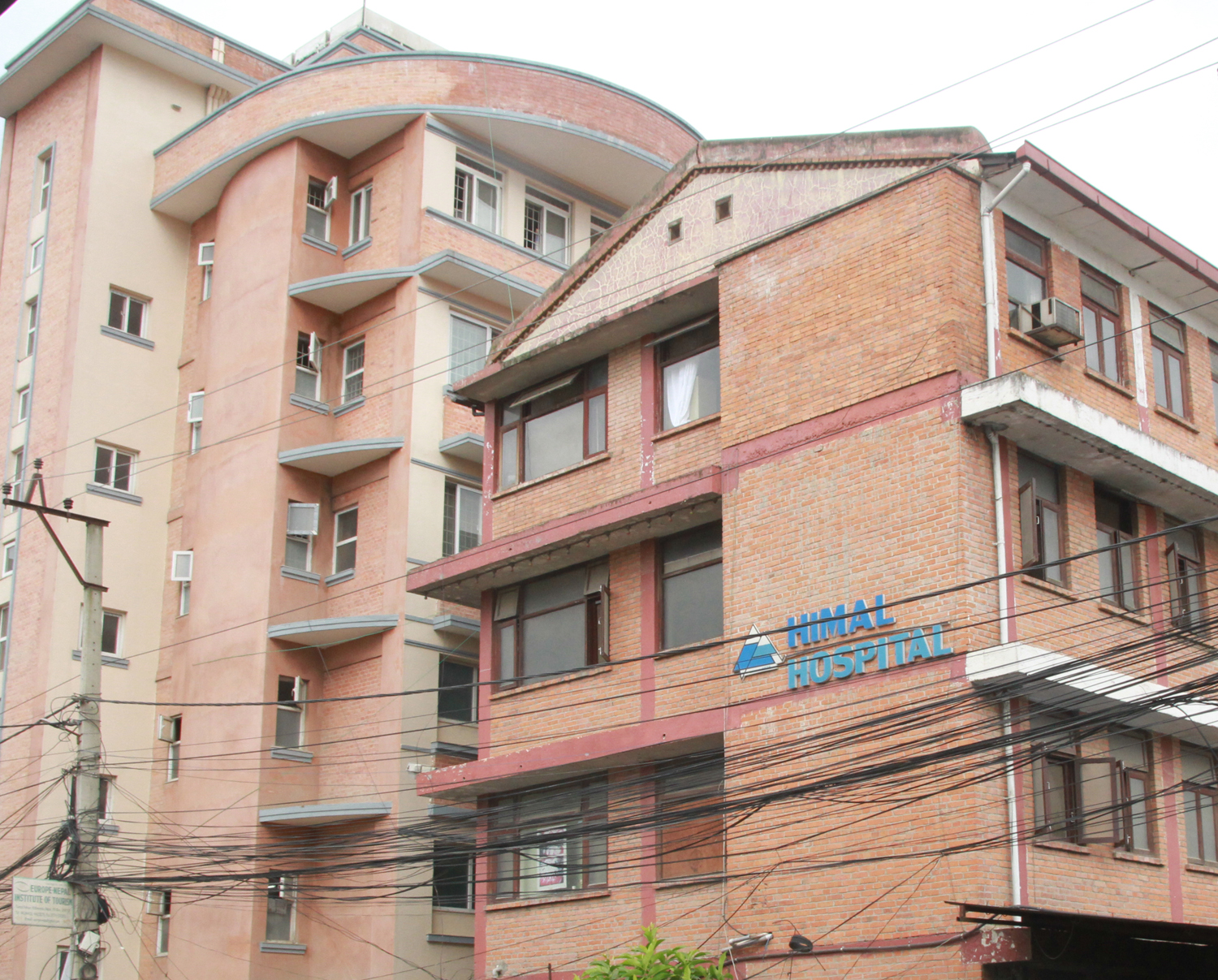 अस्पताल र चिकित्सकलाई १ करोड ४५ लाख क्षतिपूर्ति तिर्न अदालतको  आदेश