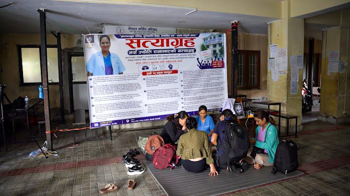 १५ बुँदे मागसहित सत्याग्रहमा बसेकी नर्स ज्योति रानाभाटको स्वास्थ्य अवस्था विग्रदै, सरकार मौन