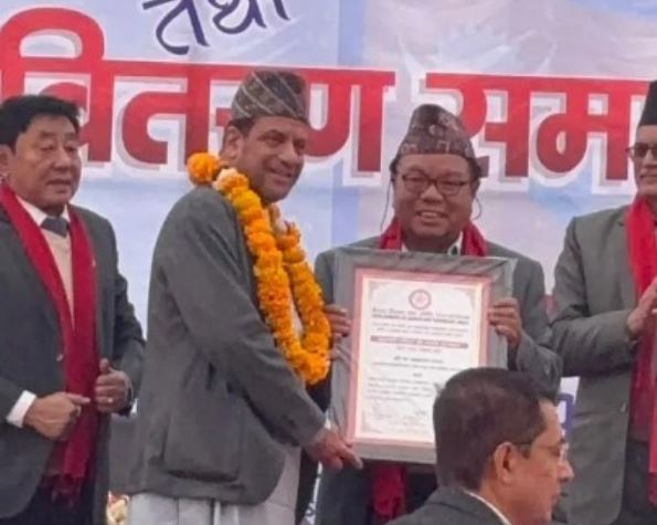 बरिष्ठ न्युरो सर्जन डा. बसन्त पन्तलाई 'कुलपति राष्ट्रिय नव–प्रवर्तन पुरस्कार'